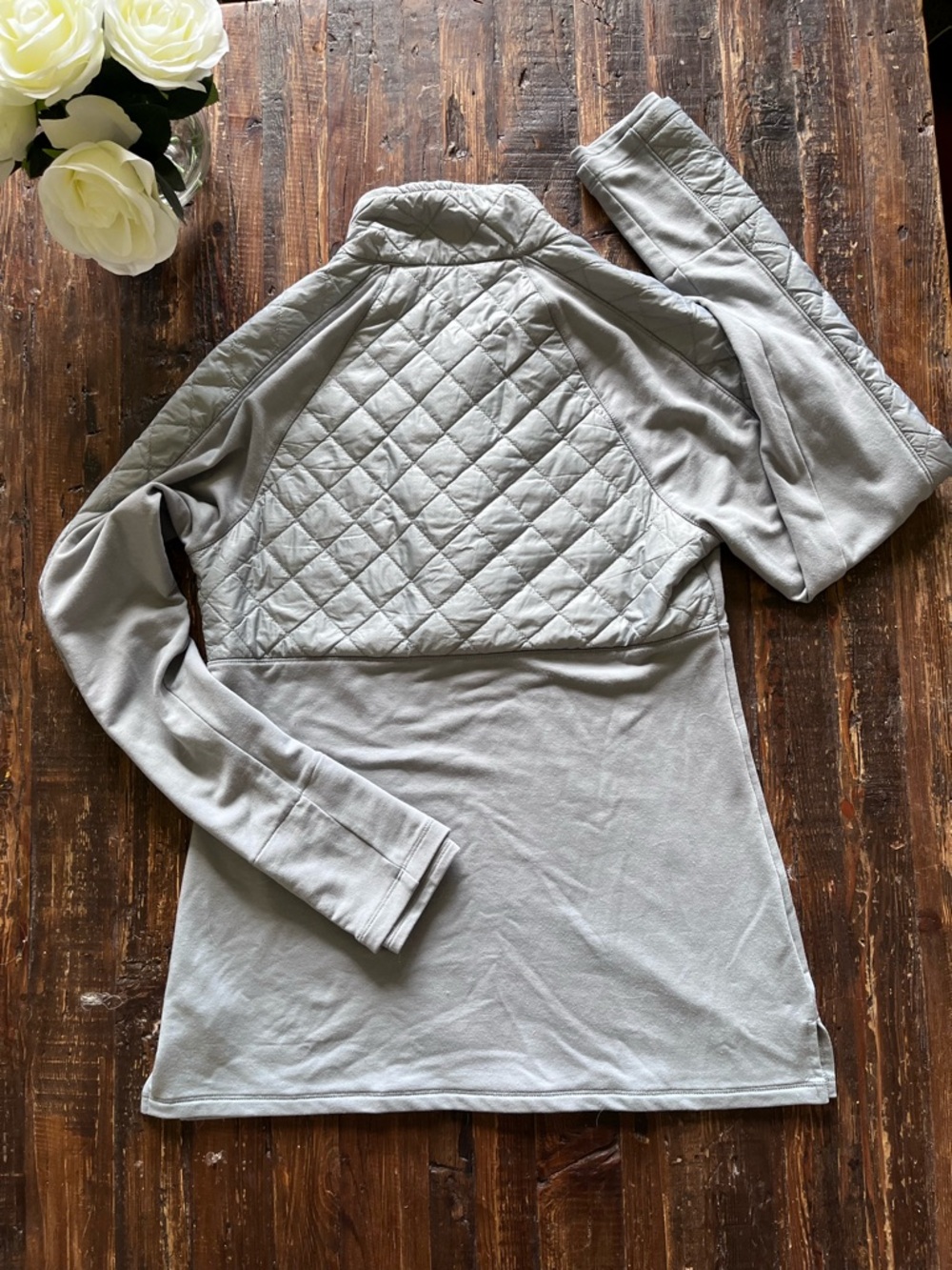 ATHLETA  Women’s Gray Vortex Quilted Quarter Zip Pullover EUC Sz M